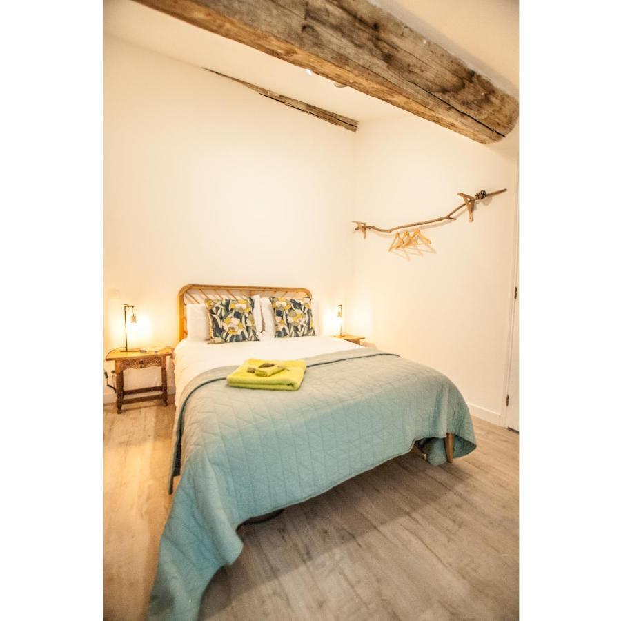 Bed and Breakfast La Calade Montouliers Экстерьер фото
