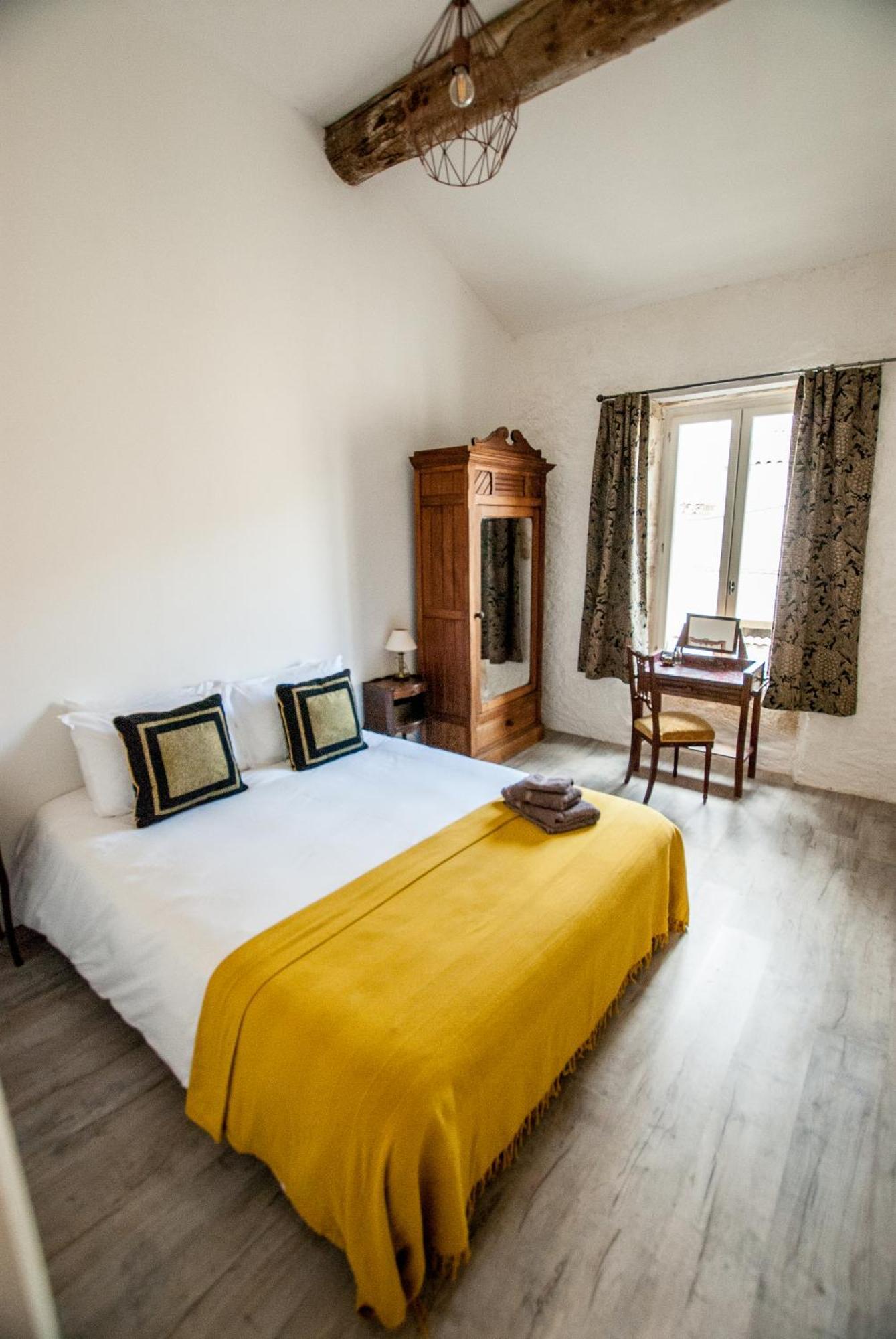 Bed and Breakfast La Calade Montouliers Экстерьер фото
