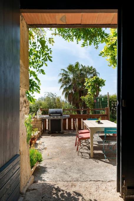 Bed and Breakfast La Calade Montouliers Экстерьер фото