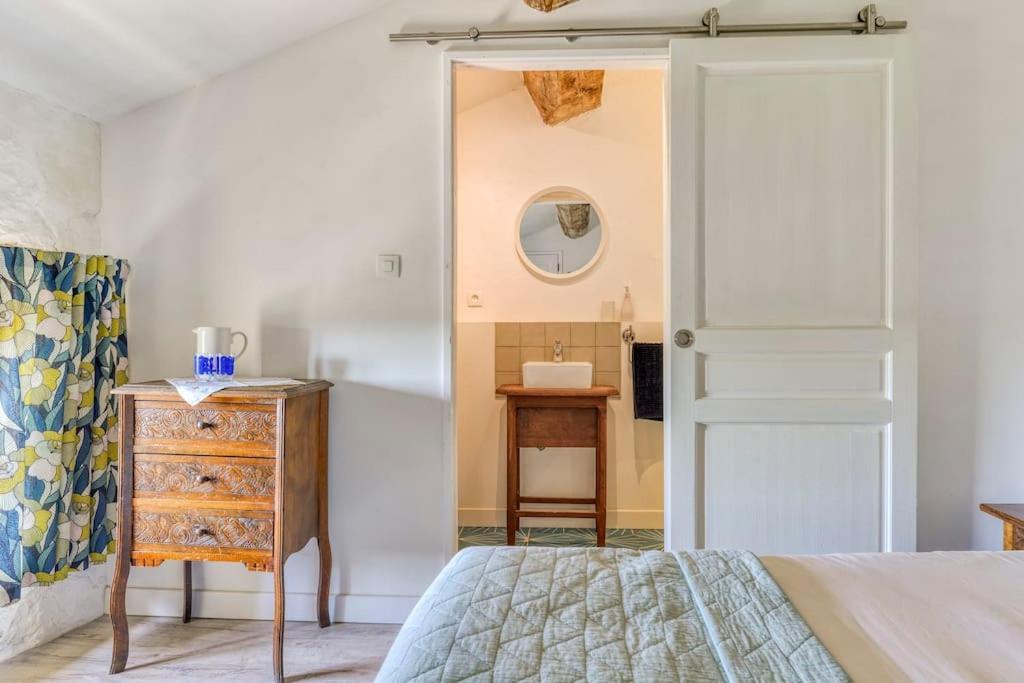 Bed and Breakfast La Calade Montouliers Экстерьер фото